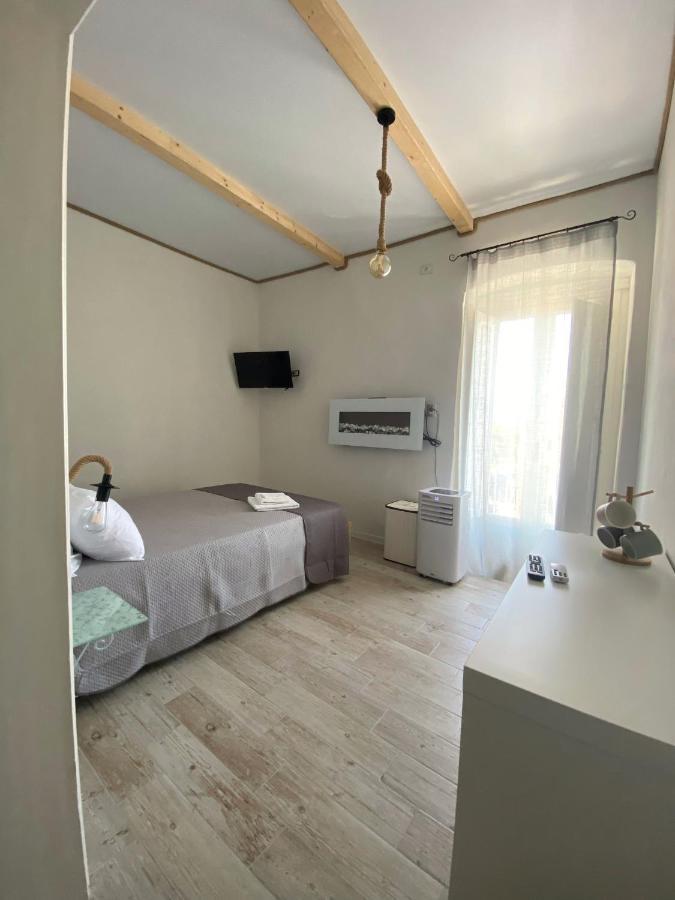 מולפטה Palazzo Monna B&B מראה חיצוני תמונה