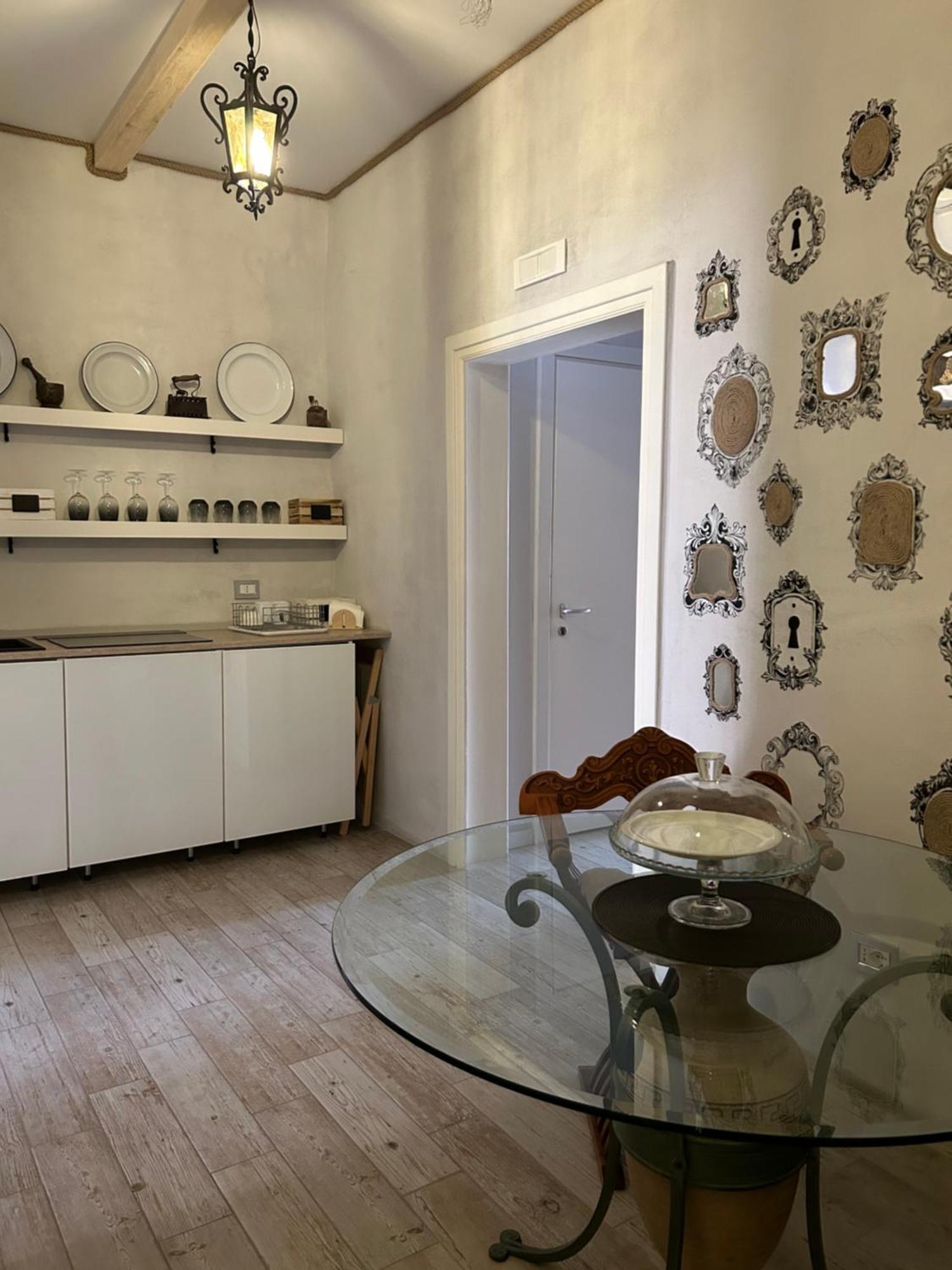 מולפטה Palazzo Monna B&B מראה חיצוני תמונה